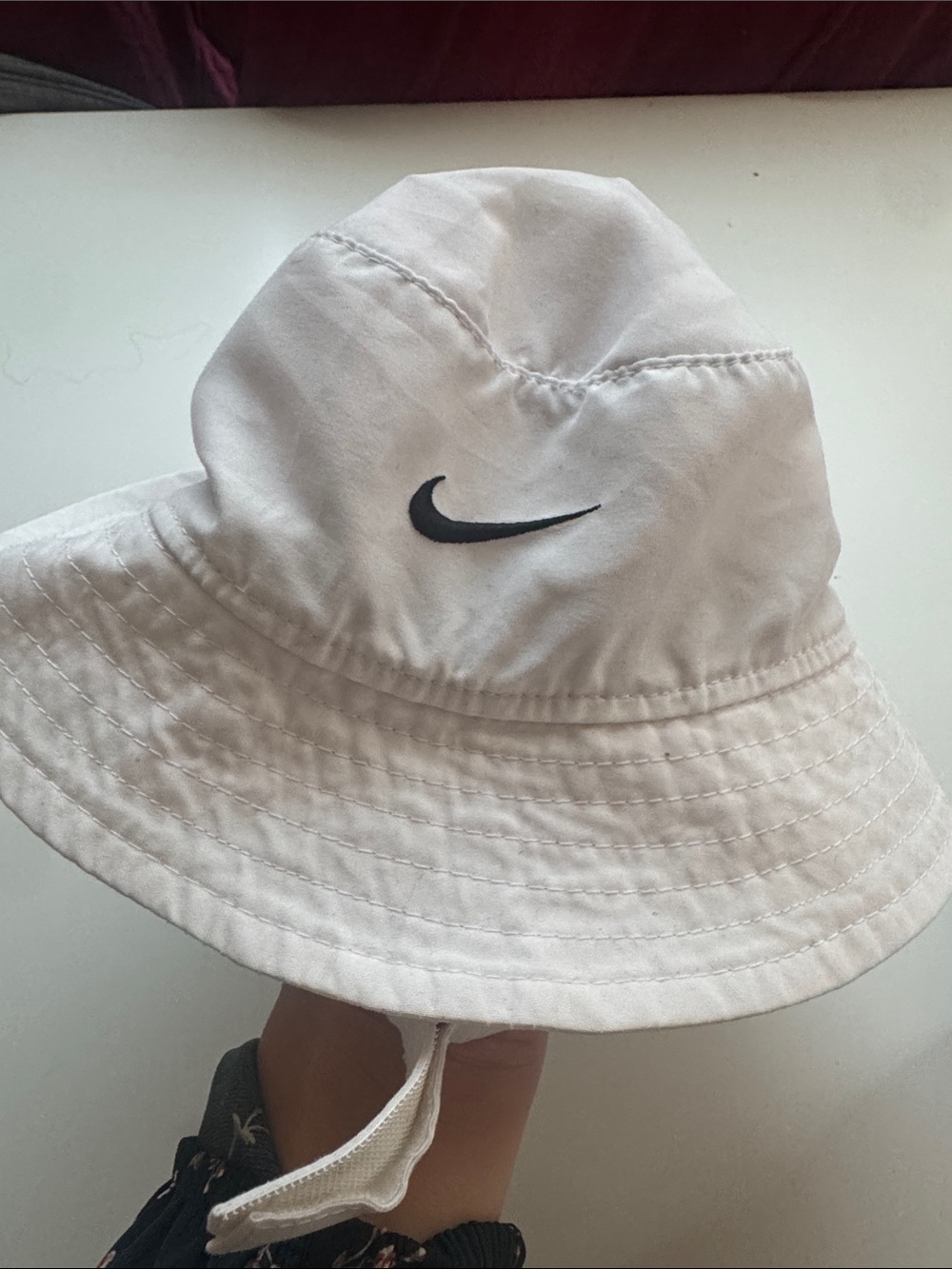 Nike White Bucket Hat with Black Swoosh - Kids